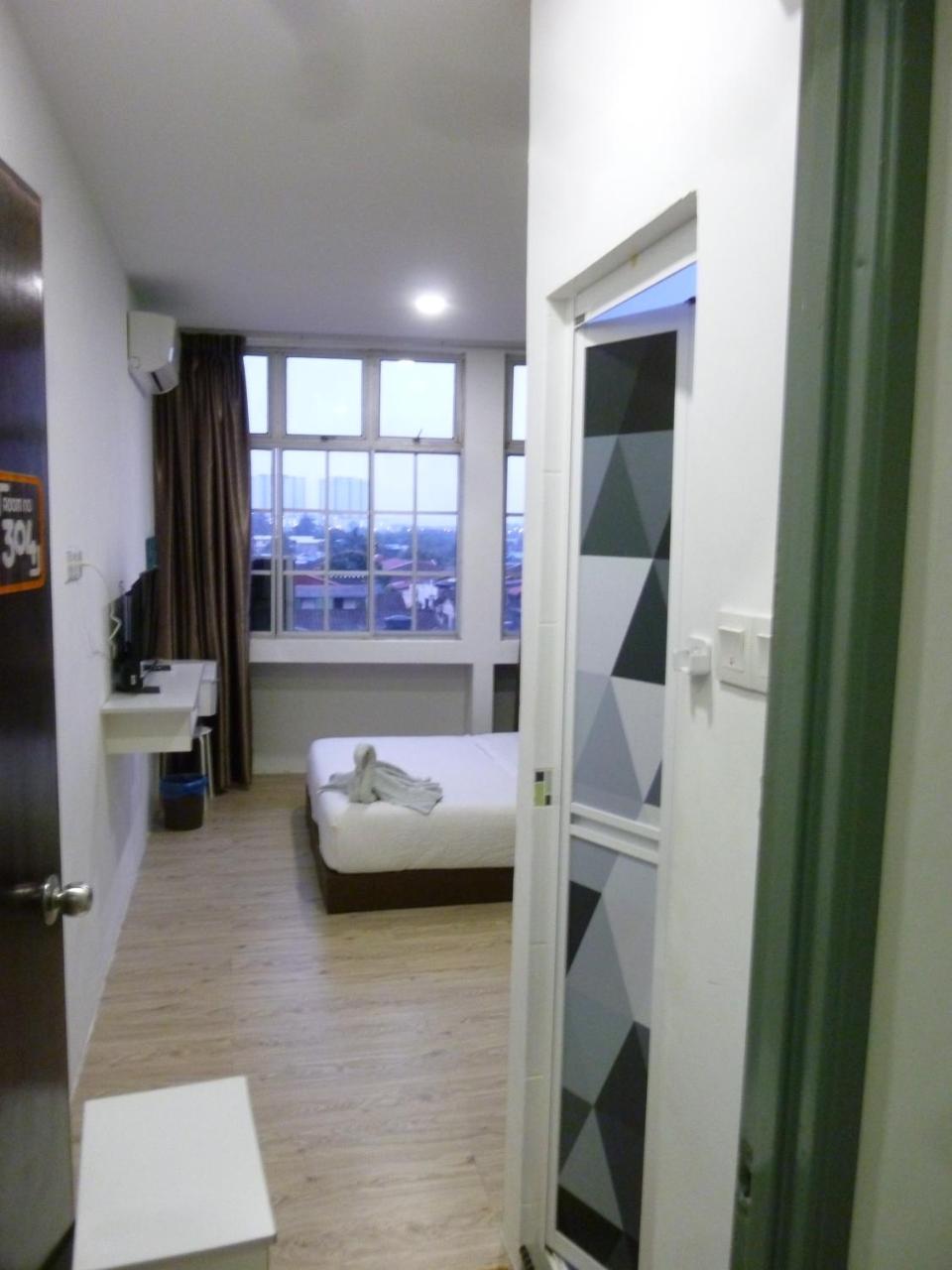 The B'Hotel Kajang Bagian luar foto