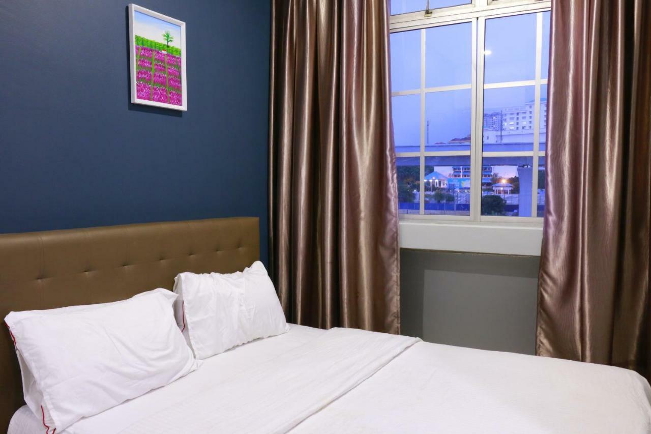 The B'Hotel Kajang Bagian luar foto