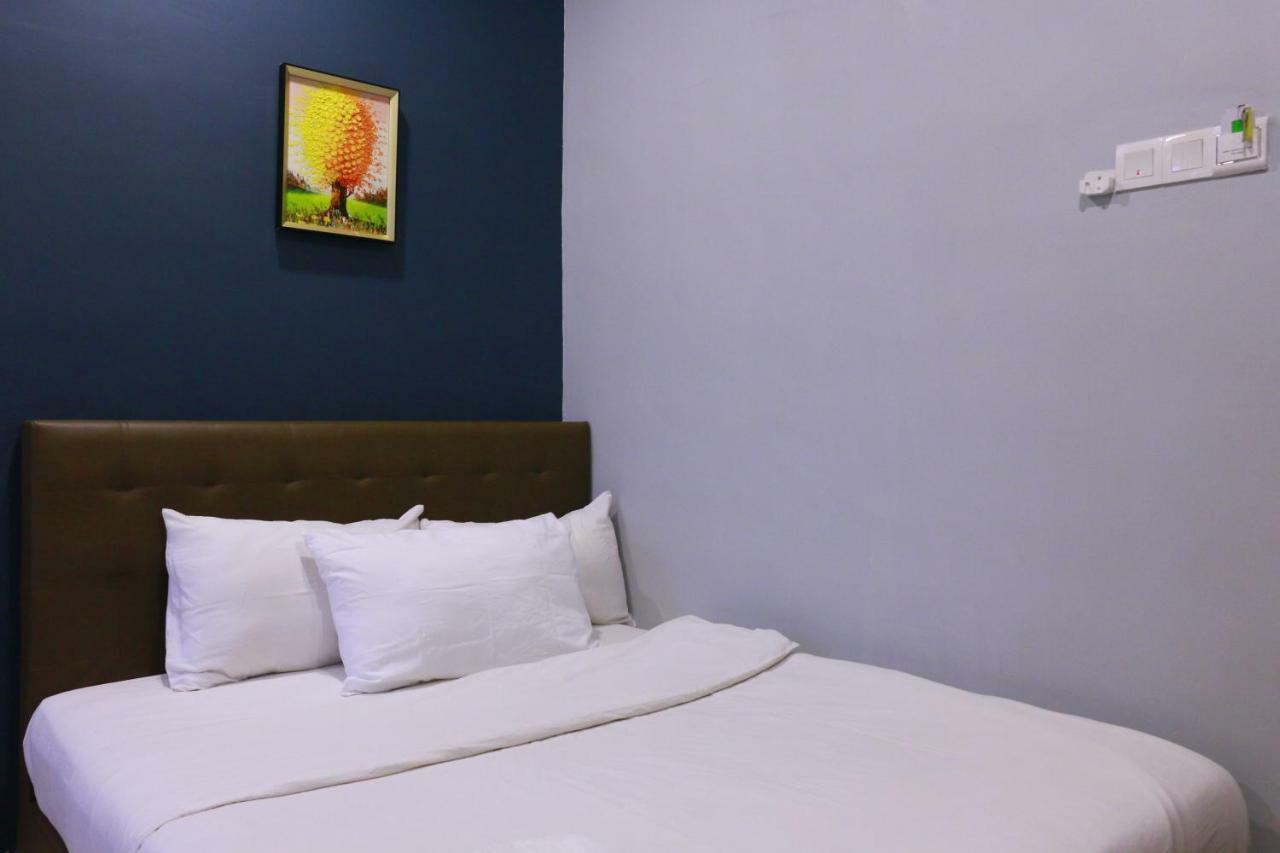 The B'Hotel Kajang Bagian luar foto